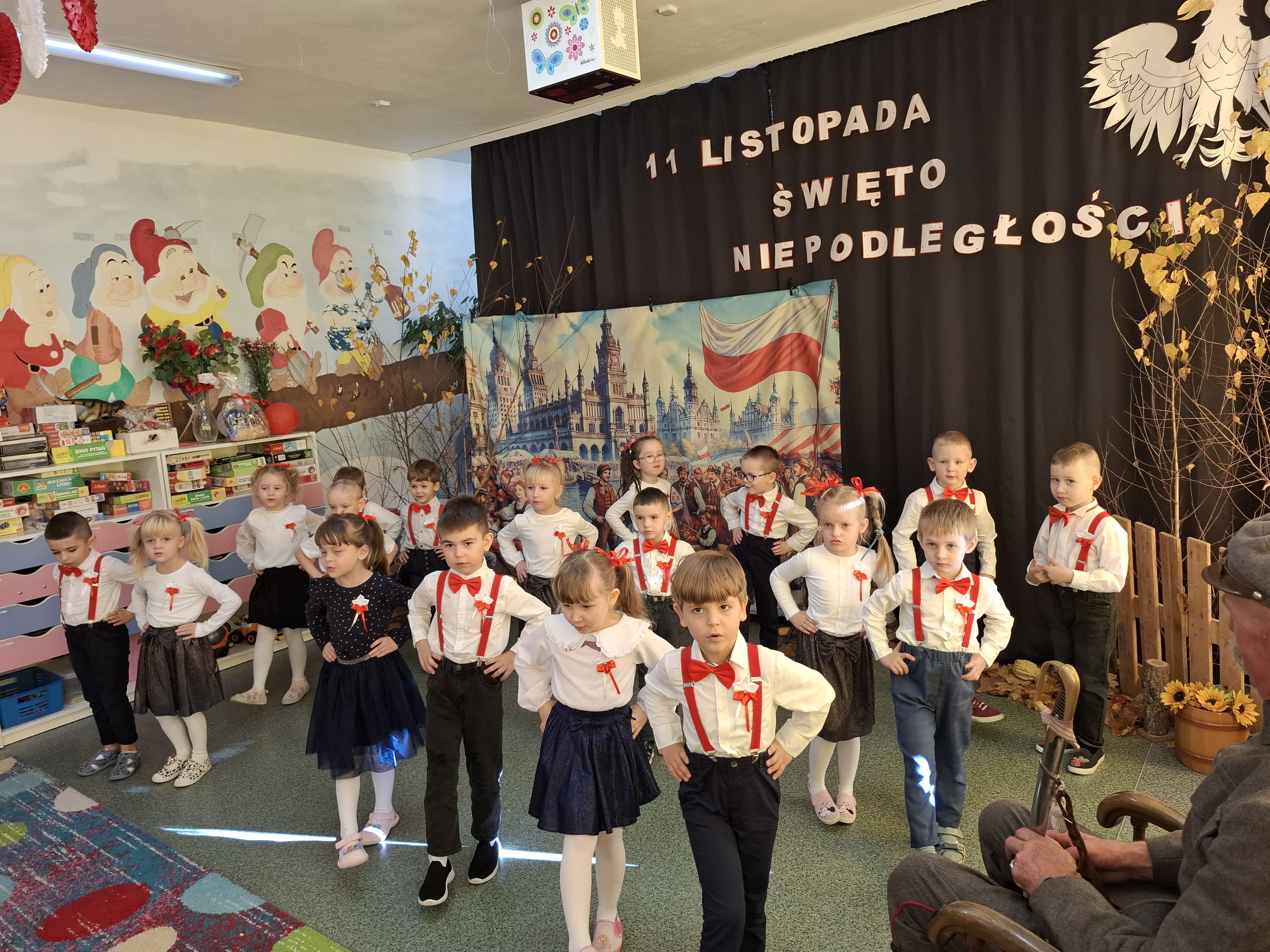 Dzieci z grupy Kotkitańczą