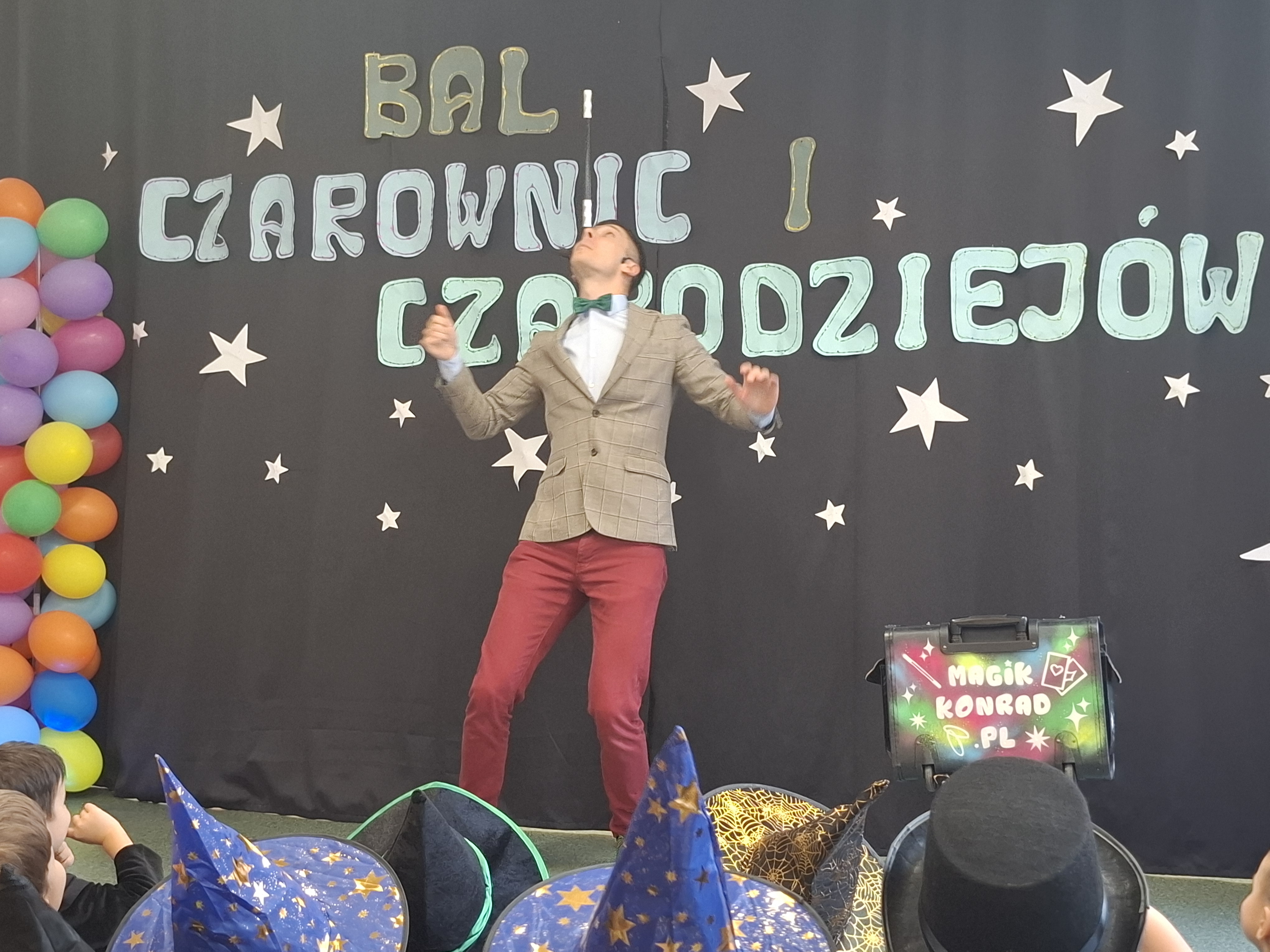 Magik z r&oacute;żdżką na nosie