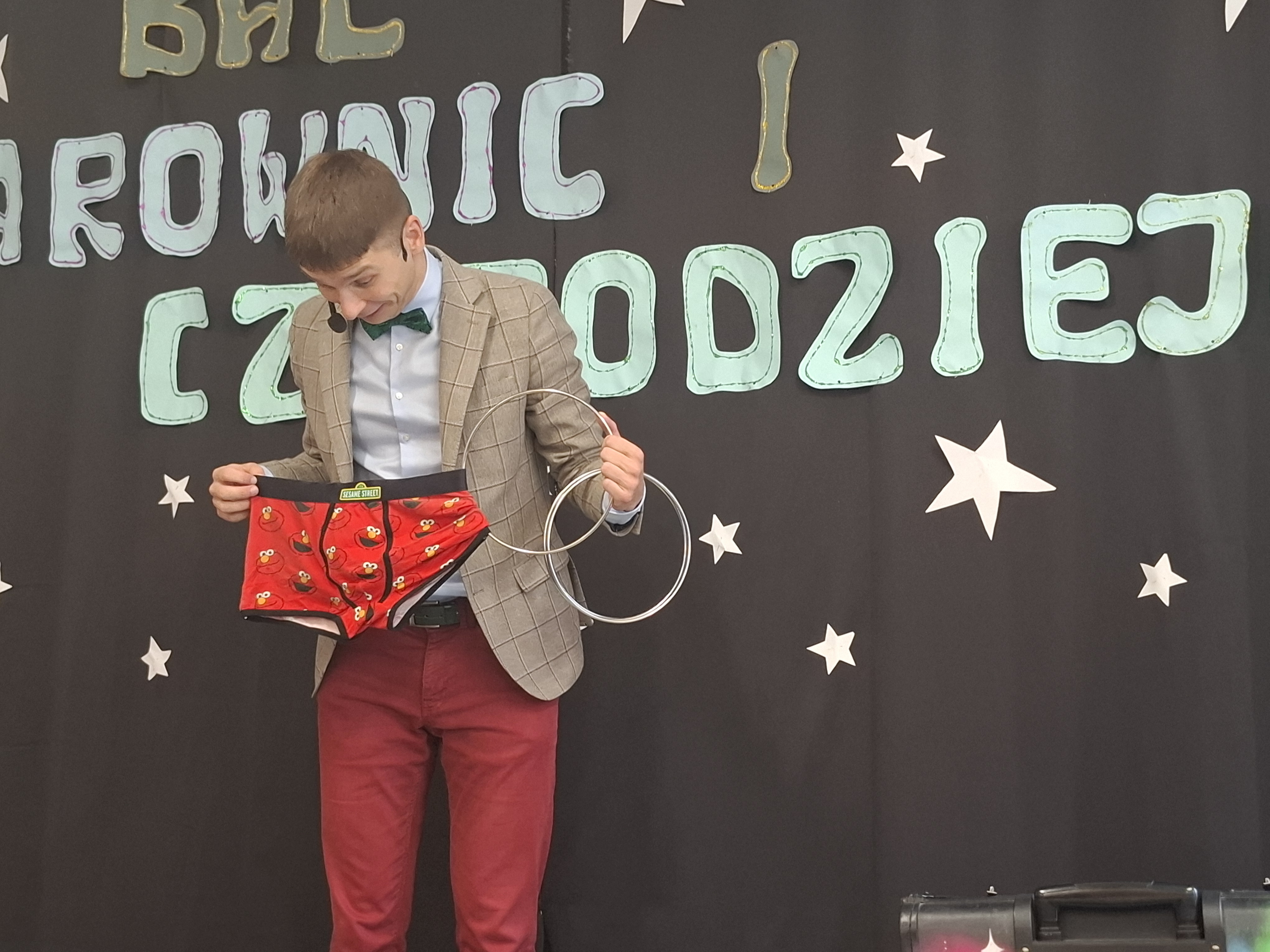 Magiczna sztuczka z majtkami