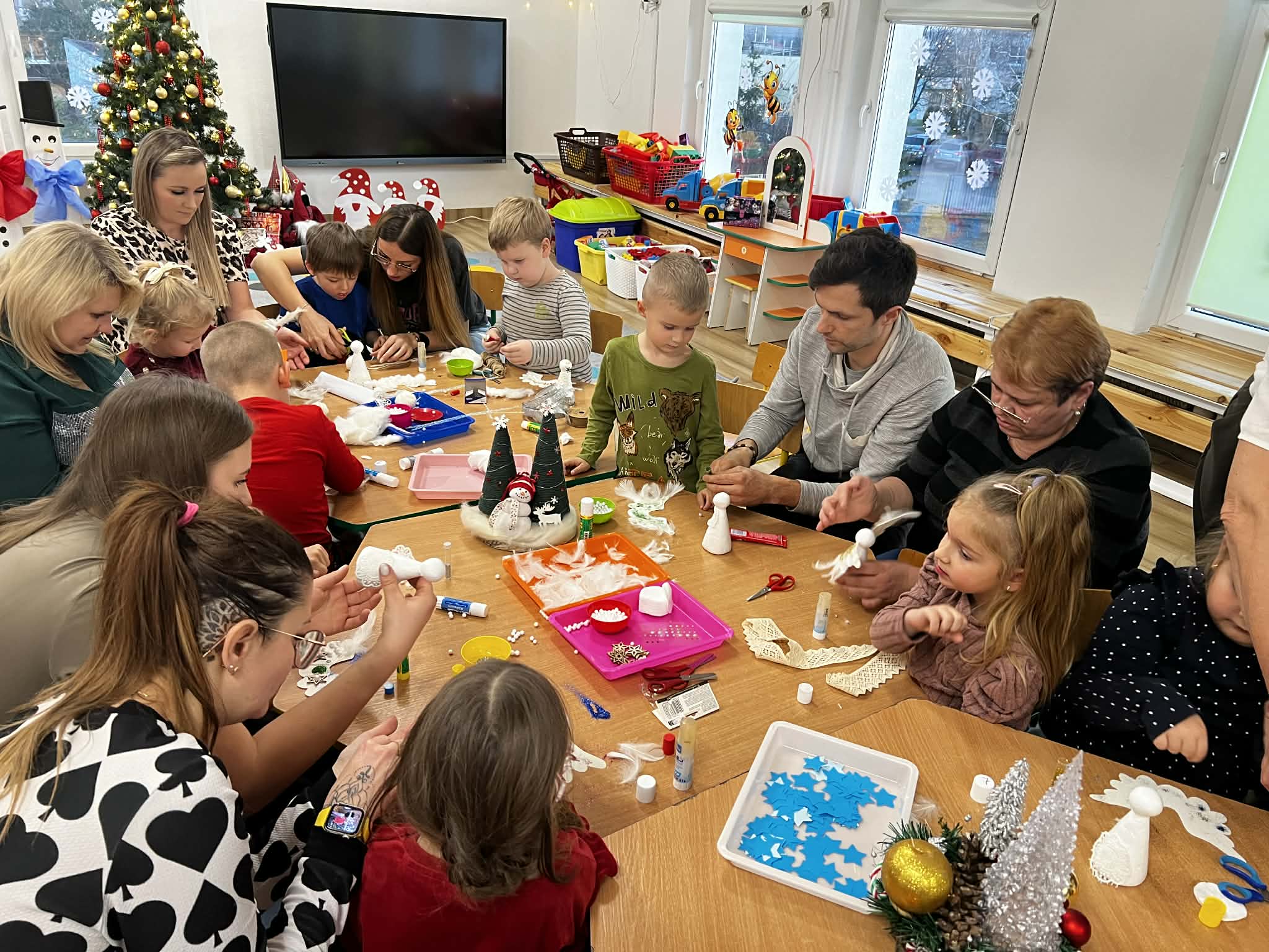 Przedszkolaki u Pszcz&oacute;łek